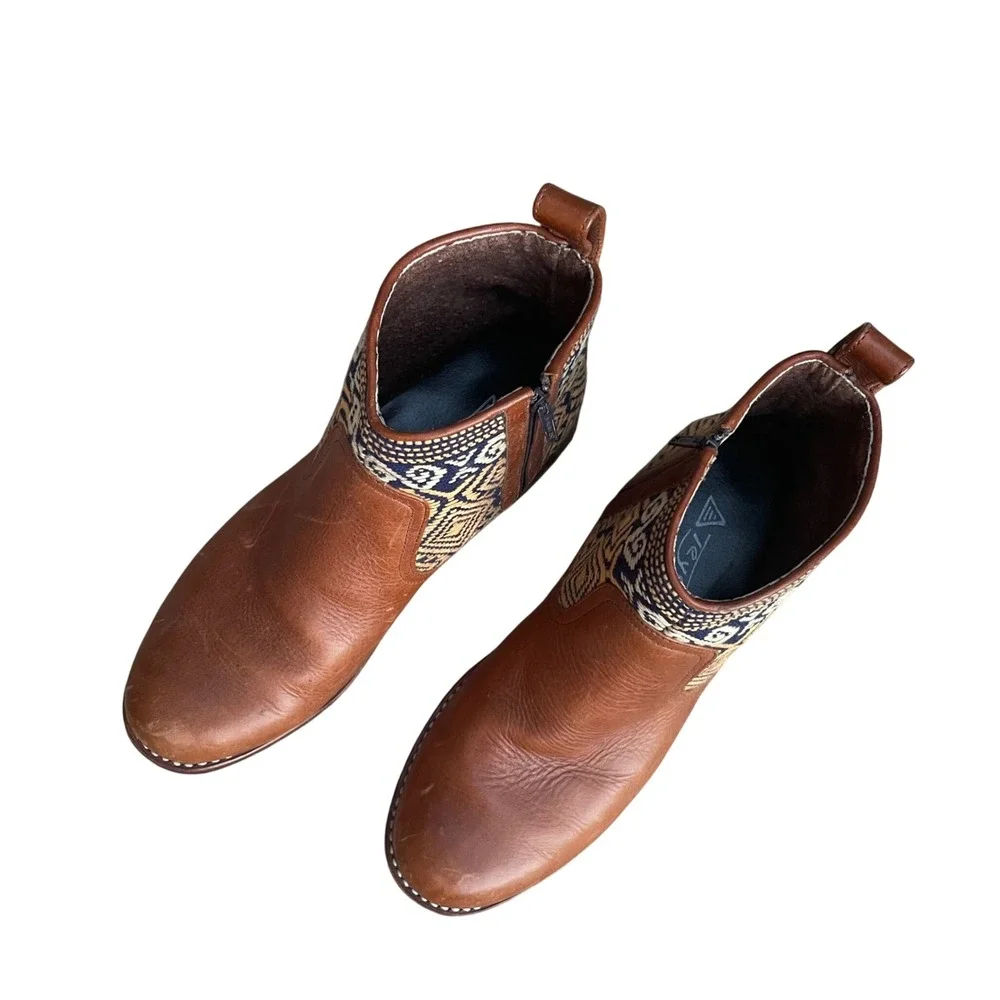 Teysha Women's Brown Leather Ankle Boots Woven Aztec Tribal Western Women's 7.5 - Picture 2 of 8